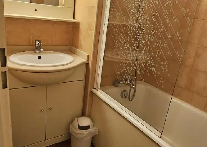 Apartment Cozy With Balcony And Communal Pool Saint-Tropez